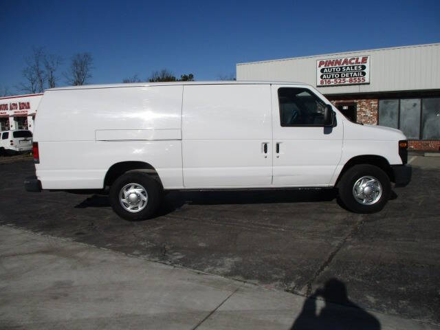 2010 Ford E-Series E-350 SD