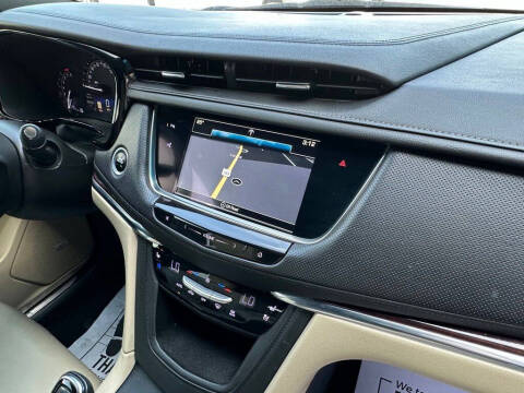 2017 Cadillac XT5 Premium Luxury
