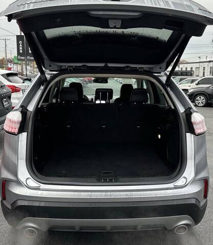 2022 Ford Edge Titanium