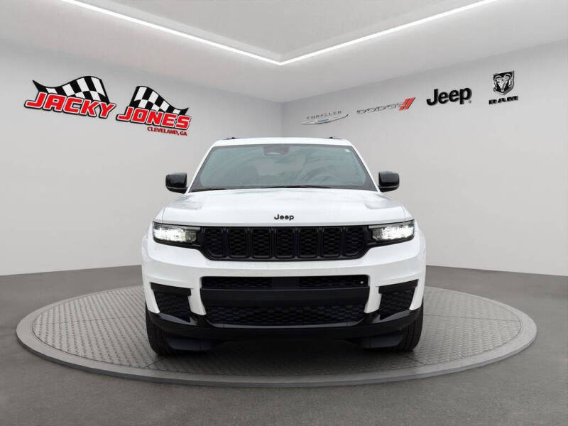 2022 Jeep Grand Cherokee L Laredo