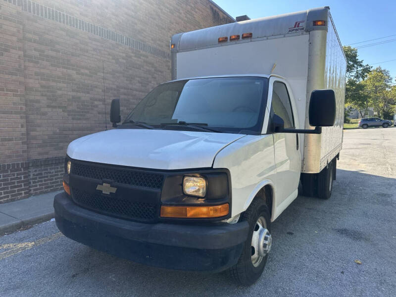 2012 Chevrolet Express G3500's photo