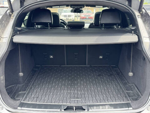 2018 Jaguar F-PACE S