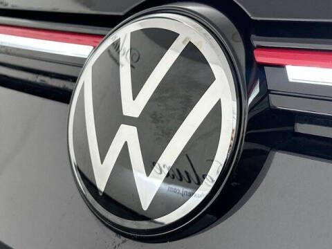 2023 Volkswagen Golf GTI Autobahn