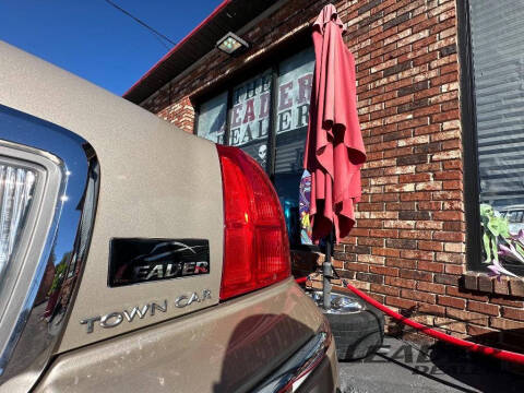 2011 Lincoln Town Car Signature Limited