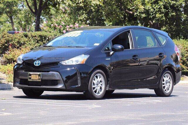 2017 Toyota Prius v Two