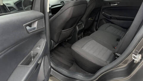 2020 Ford Edge SE