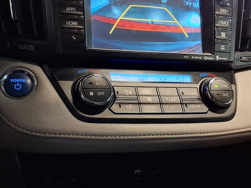 2017 Toyota RAV4 Hybrid XLE