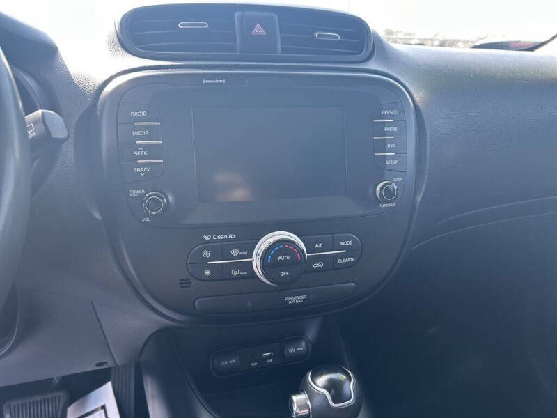2019 Kia Soul +
