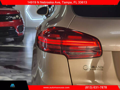 2016 Porsche Cayenne S E-Hybrid