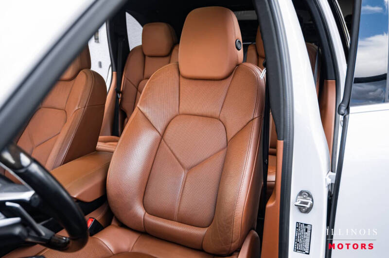 2016 Porsche Cayenne S