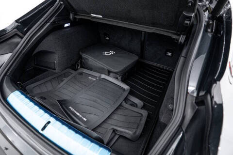 2024 Porsche Taycan GTS Sport Turismo