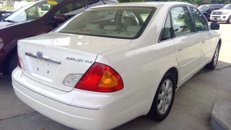 2001 Toyota Avalon XLS