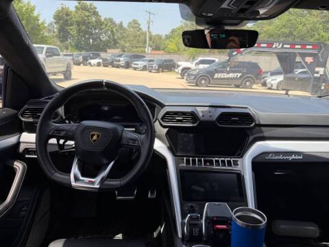 2022 Lamborghini Urus