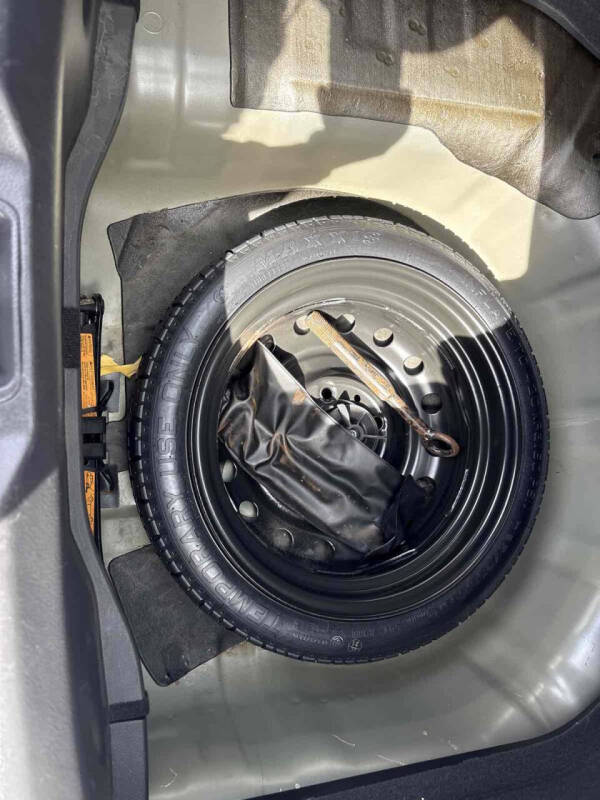 2012 Nissan Versa 1.8 S