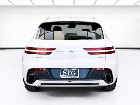 2023 Genesis GV70 2.5T Standard