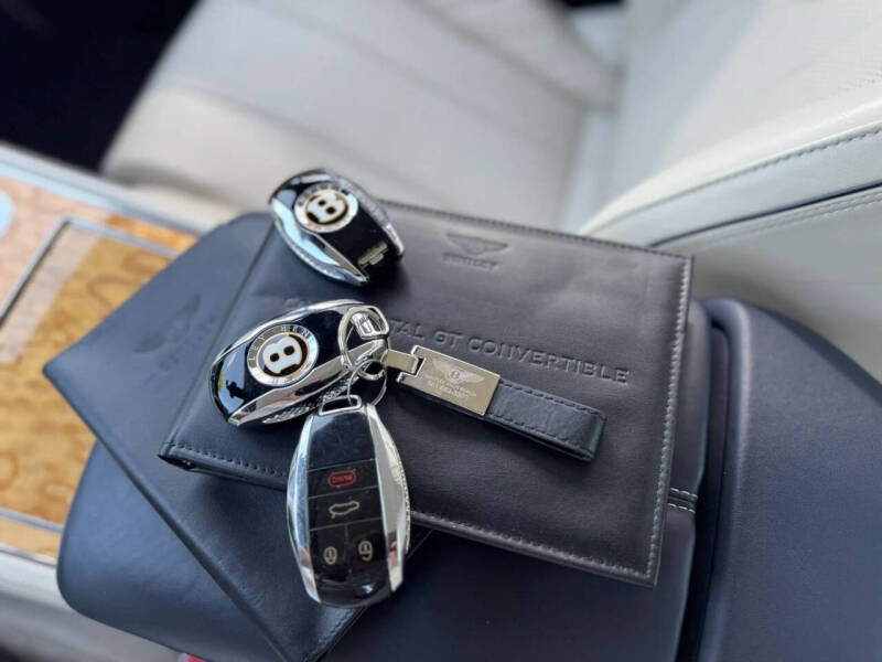 2020 Bentley Continental GTC V8