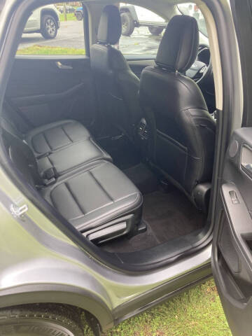 2021 Ford Escape SEL