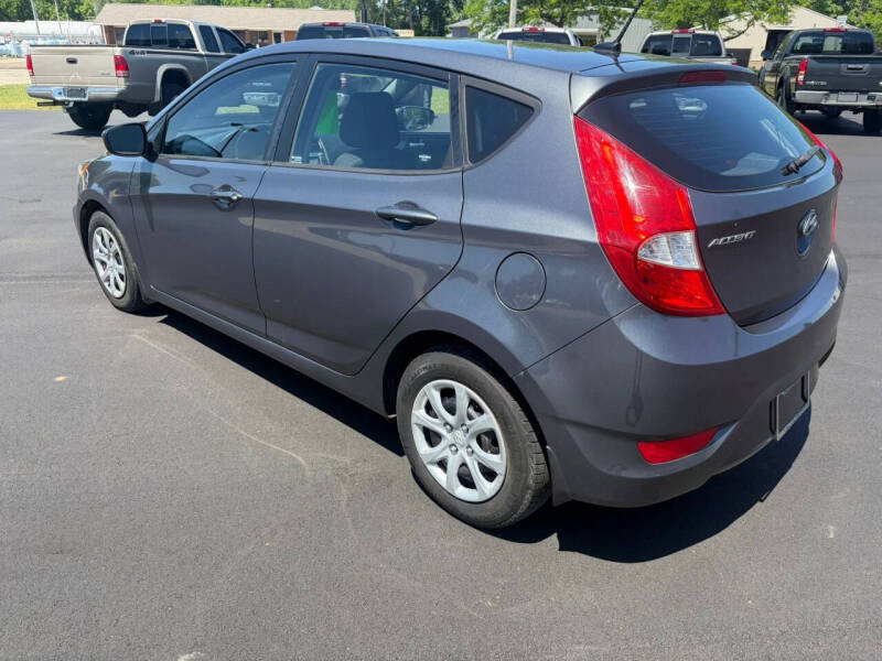 2013 Hyundai Accent GS
