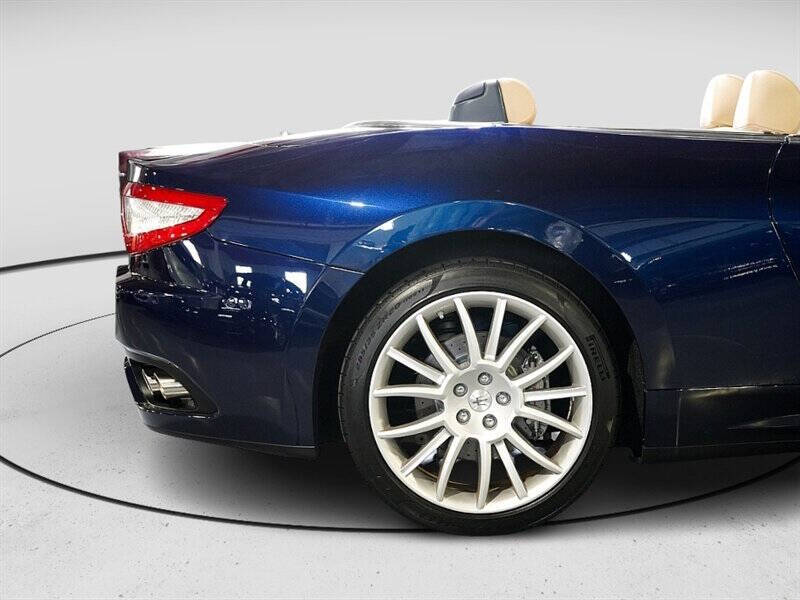 2014 Maserati GranTurismo 11