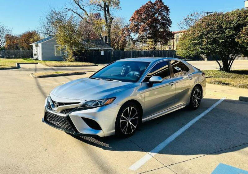2019 Toyota Camry SE