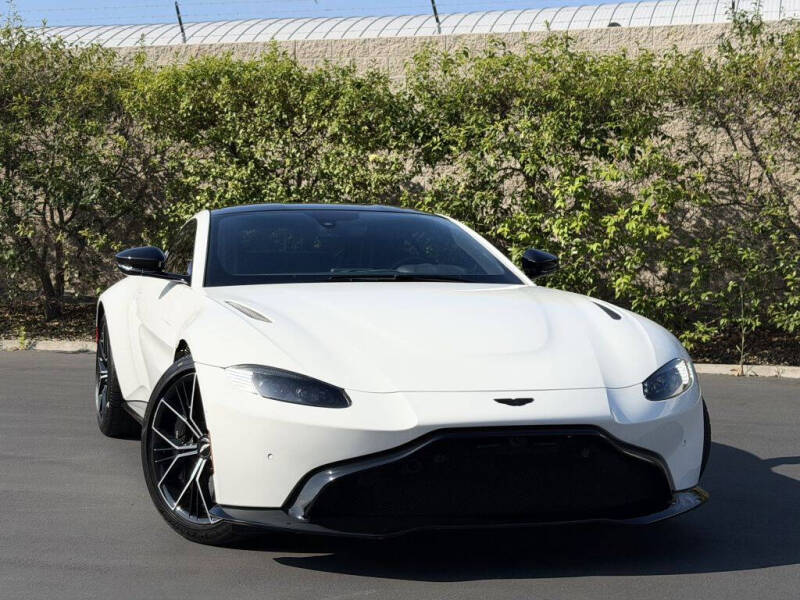 2022 Aston Martin Vantage