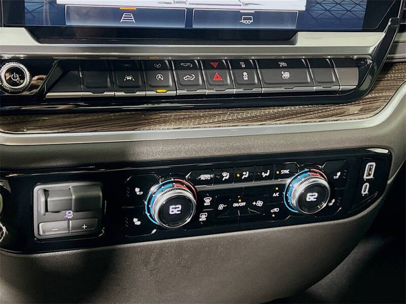 2026 GMC Sierra 1500 Elevation Standard