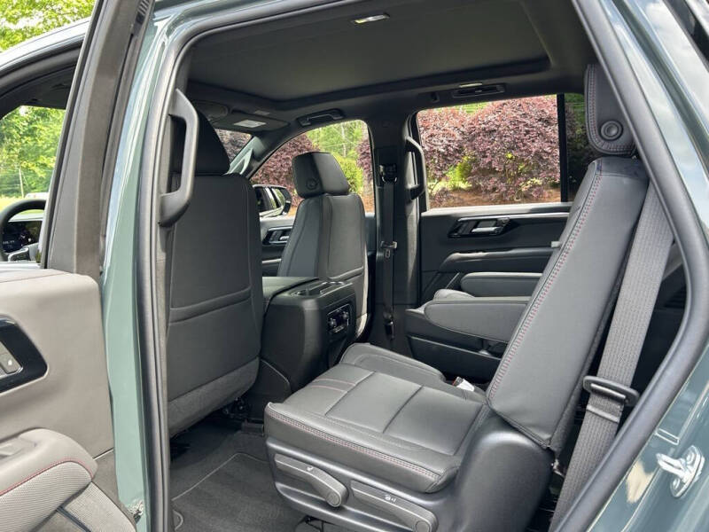 2025 Chevrolet Tahoe RST