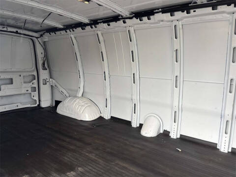 2023 Chevrolet Express 2500