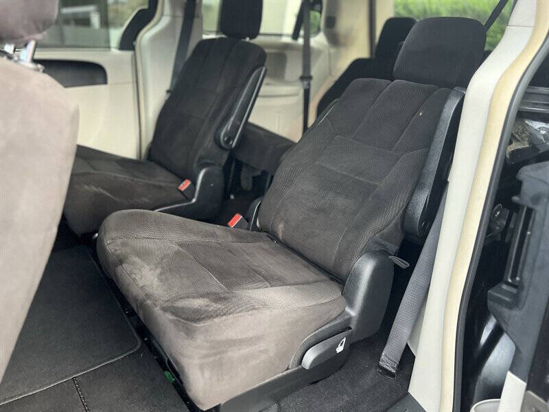 2012 Dodge Grand Caravan Crew