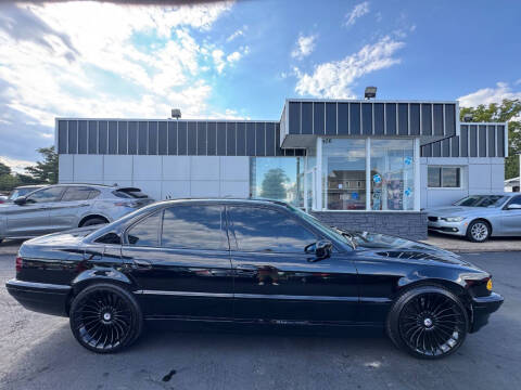 2001 BMW 7 Series 740i