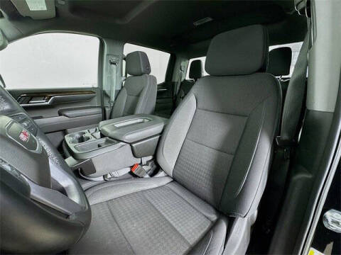 2024 GMC Sierra 1500 Elevation Standard