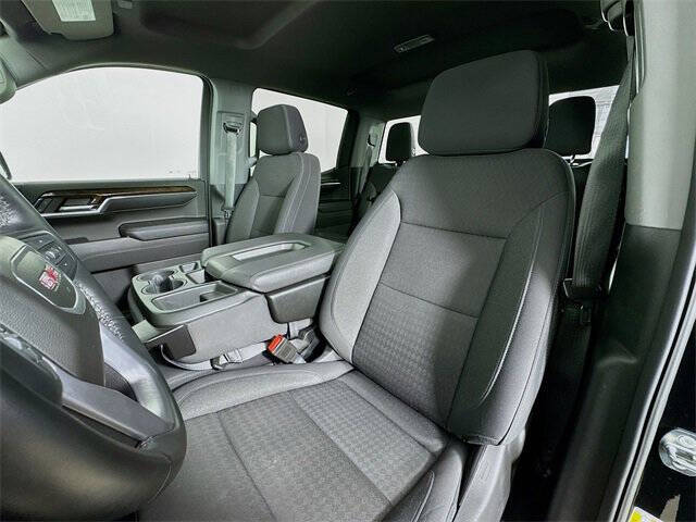 2024 GMC Sierra 1500 Elevation Standard