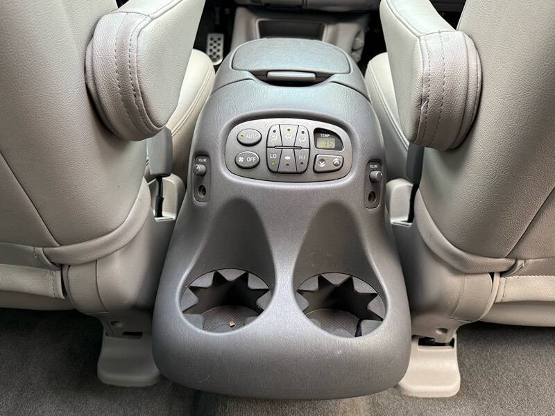 2004 Toyota Sequoia Limited