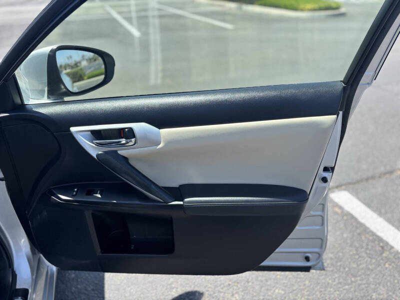 2012 Lexus CT 200h Premium