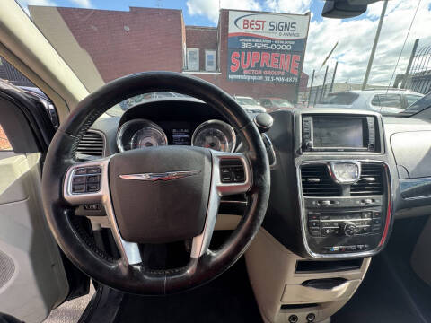 2011 Chrysler Town and Country Touring
