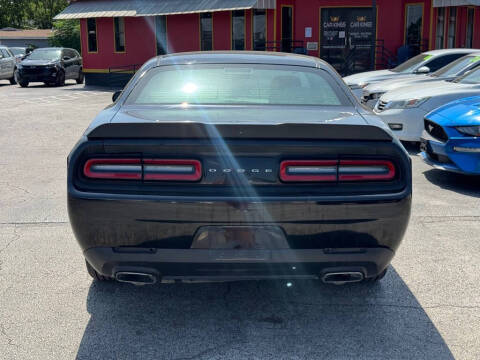 2017 Dodge Challenger SXT