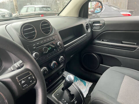 2012 Jeep Compass Sport