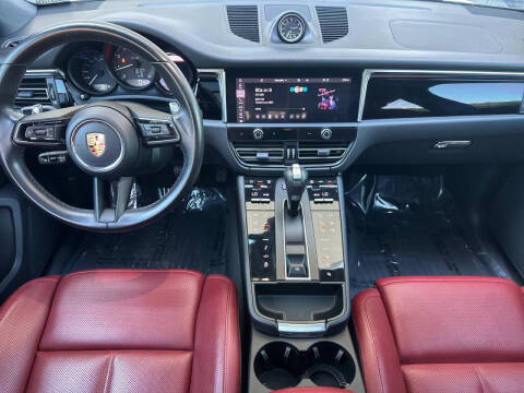 2023 Porsche Macan