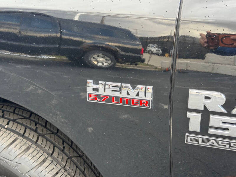 2023 RAM 1500 Classic SLT