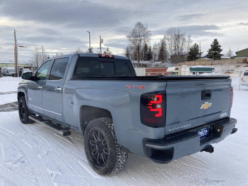 2016 Chevrolet Silverado 1500 High Country photo 7