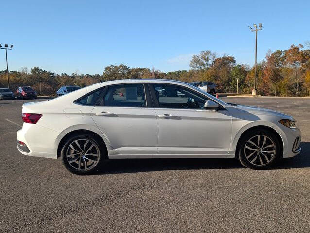 2025 Volkswagen Jetta SE