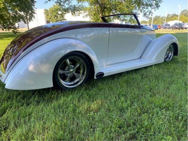 1937 Ford ROADSTER 6