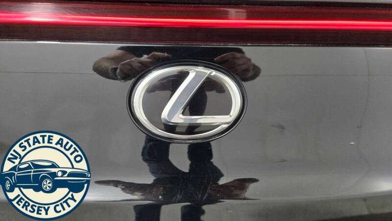 2019 Lexus UX 200 Luxury