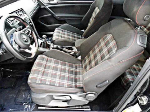 2016 Volkswagen Golf GTI S