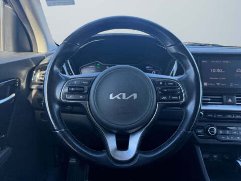2022 Kia Niro LXS