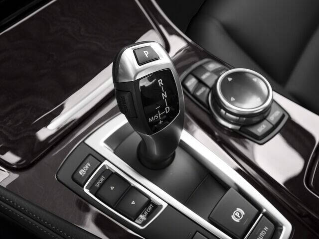 2016 BMW 5 Series 528i