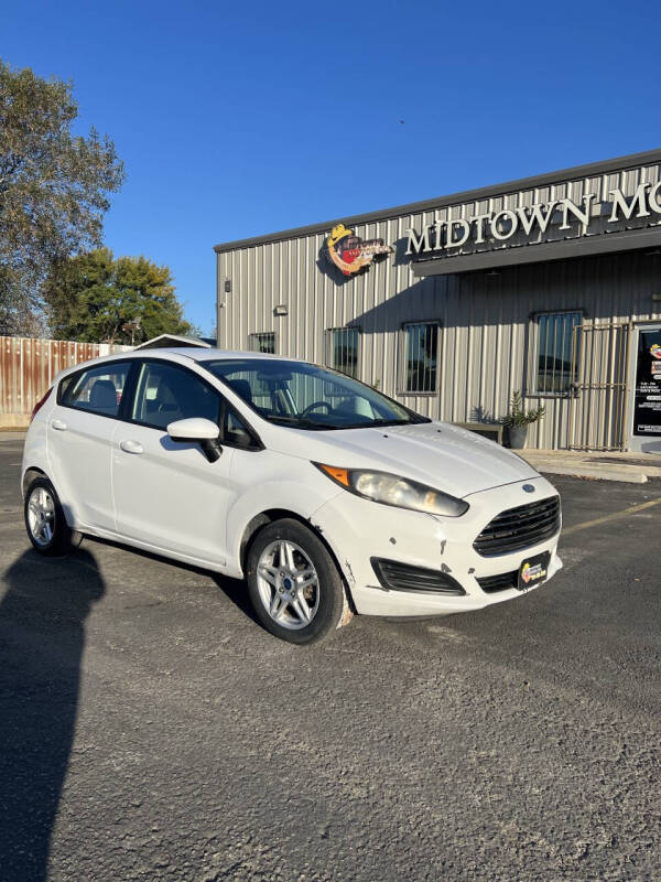2018 Ford Fiesta SE's photo