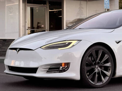 2020 Tesla Model S