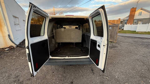 2011 Ford E-Series E-350 SD XL