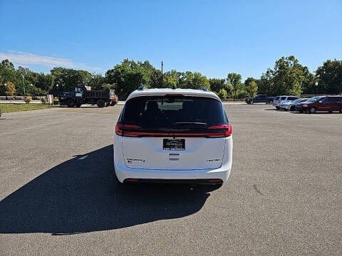 2026 Chrysler Pacifica Limited